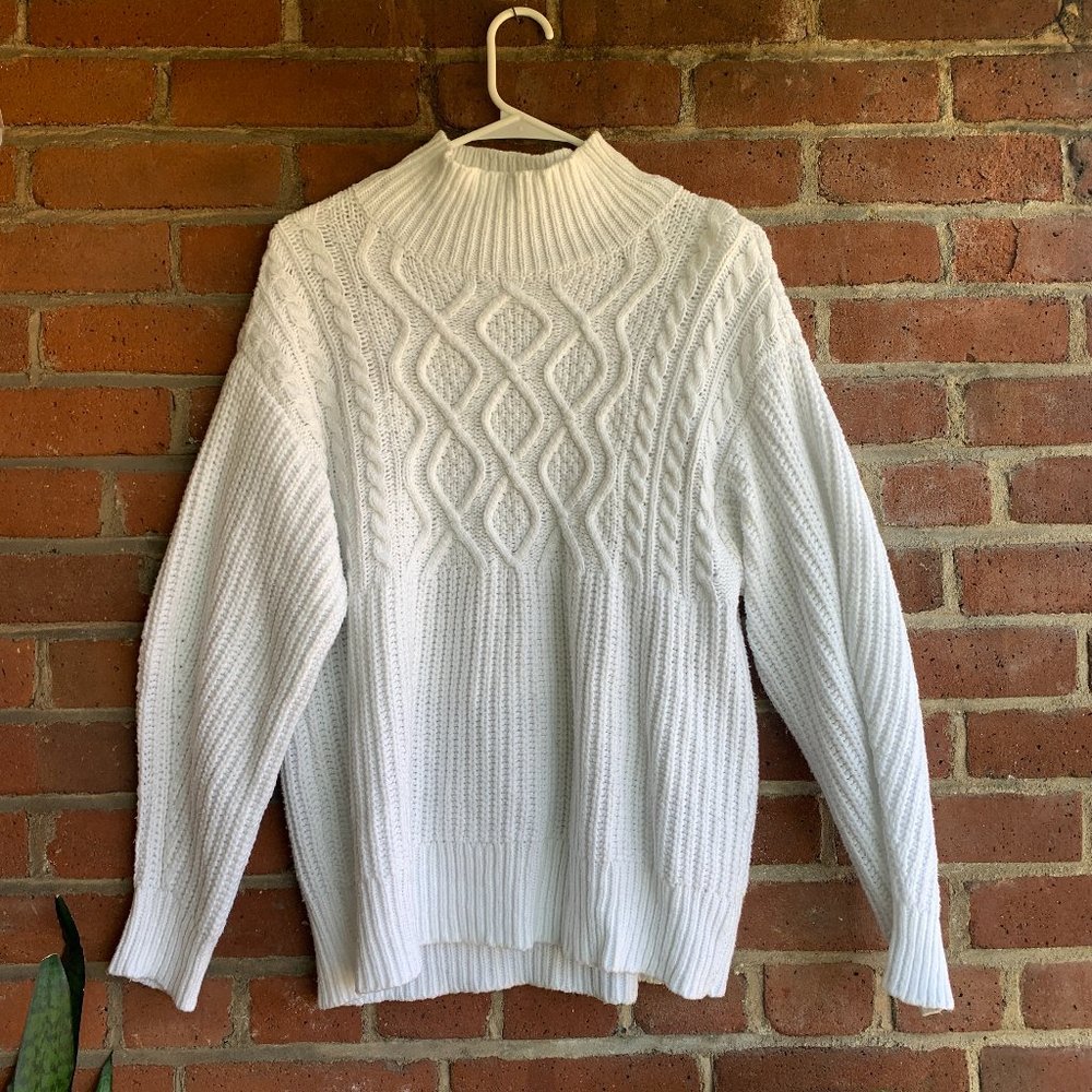 A New‎ Day White Pullover Sweater